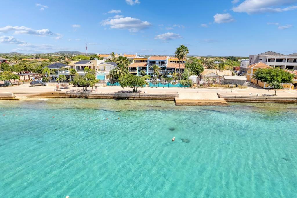 Bonaire Oceanfront Apartments Playa Exterior foto